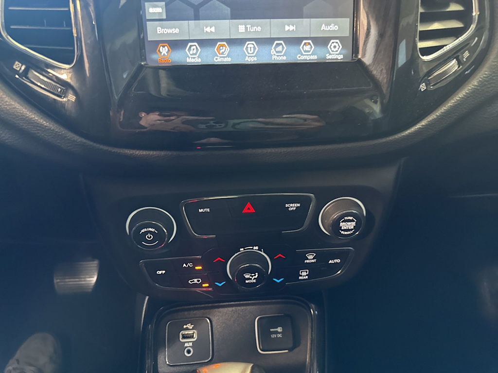Thumbnail: 2018 Jeep Compass - 26