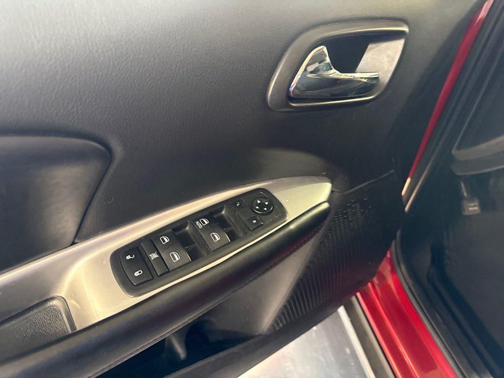 Thumbnail: 2018 Dodge Journey - 20
