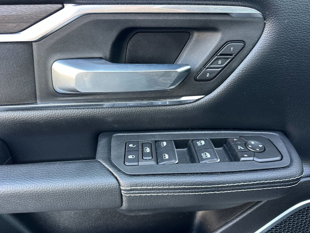 Thumbnail: 2026 RAM 1500 - 21