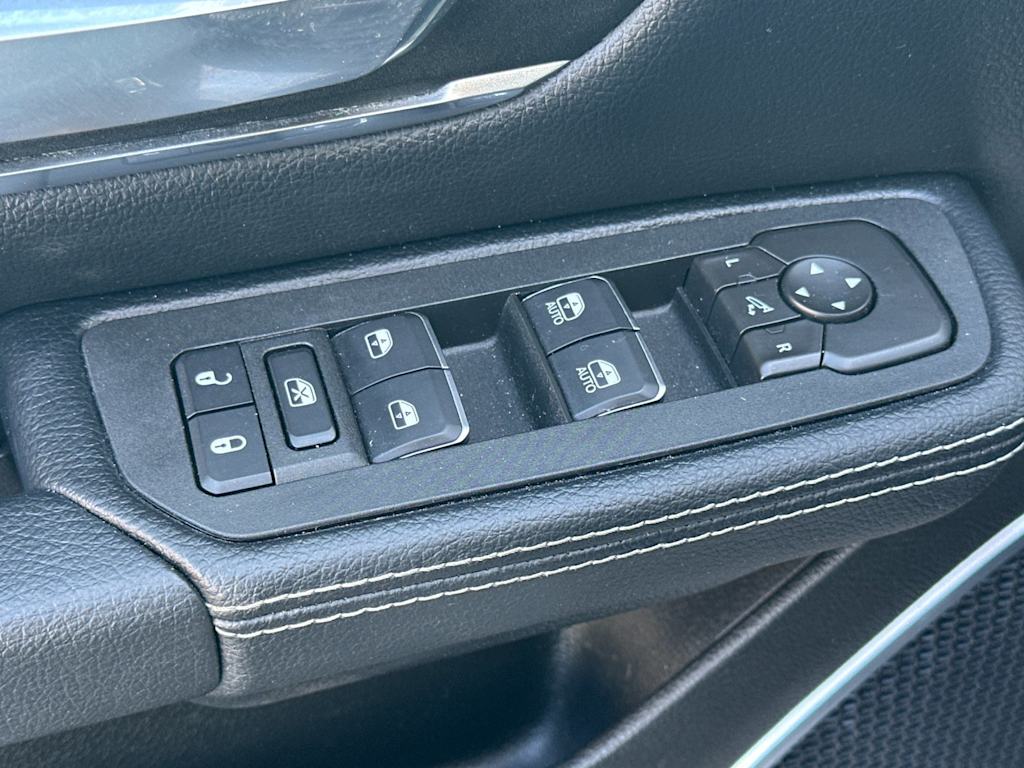 Thumbnail: 2026 RAM 1500 - 22