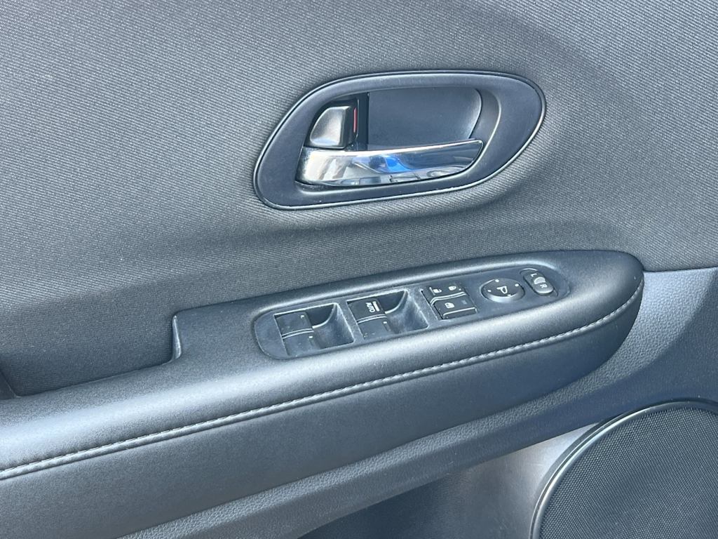 Thumbnail: 2022 Honda HR-V - 23