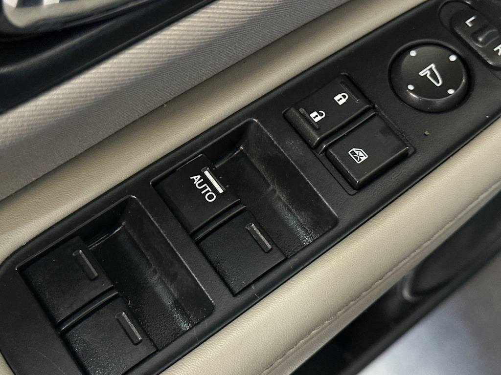Thumbnail: 2016 Honda HR-V - 24