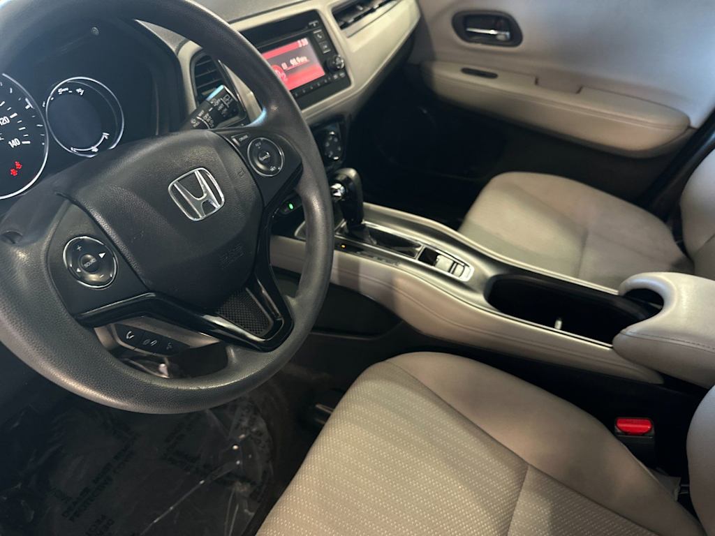 Thumbnail: 2016 Honda HR-V - 9