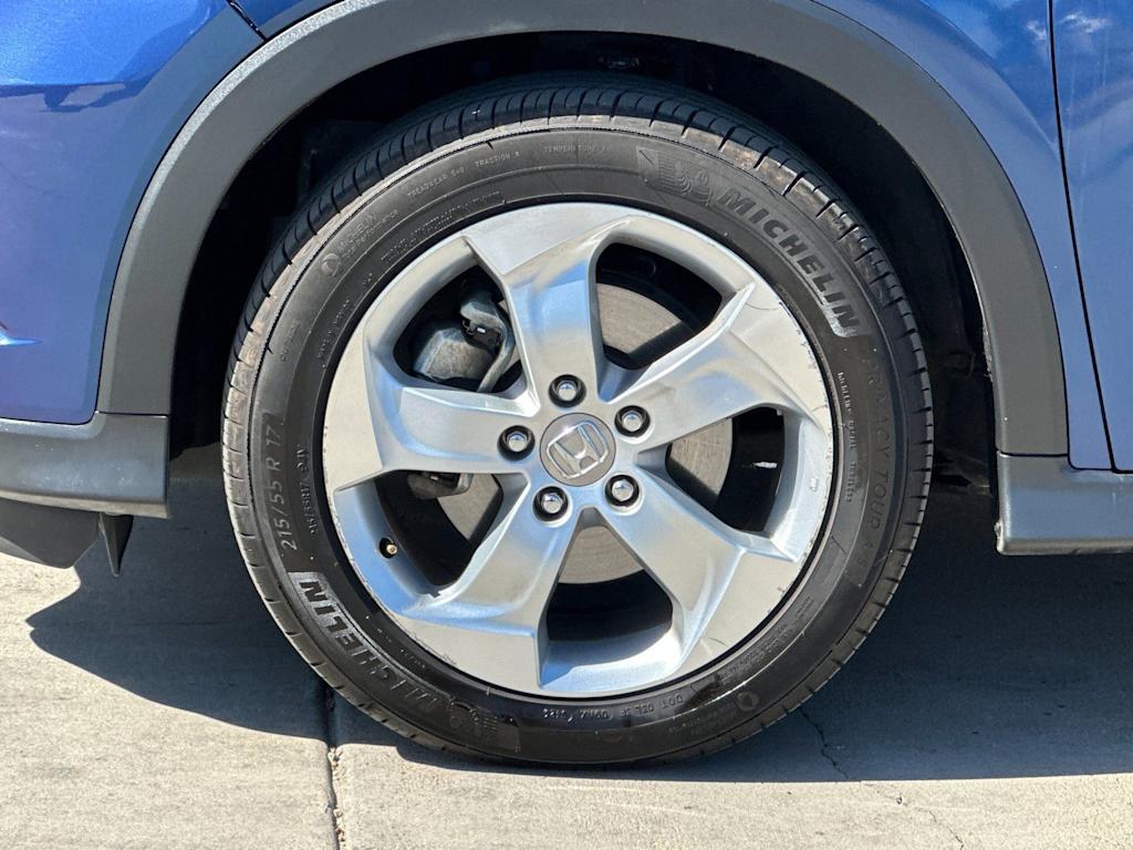 Thumbnail: 2016 Honda HR-V - 8