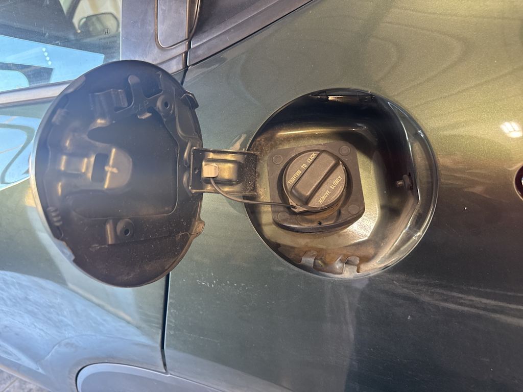 Thumbnail: 2017 Honda HR-V - 2