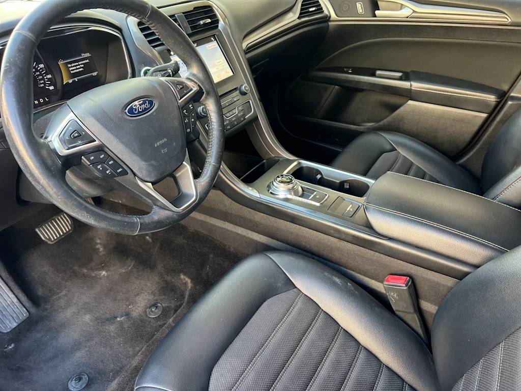 Thumbnail: 2017 Ford Fusion - 9