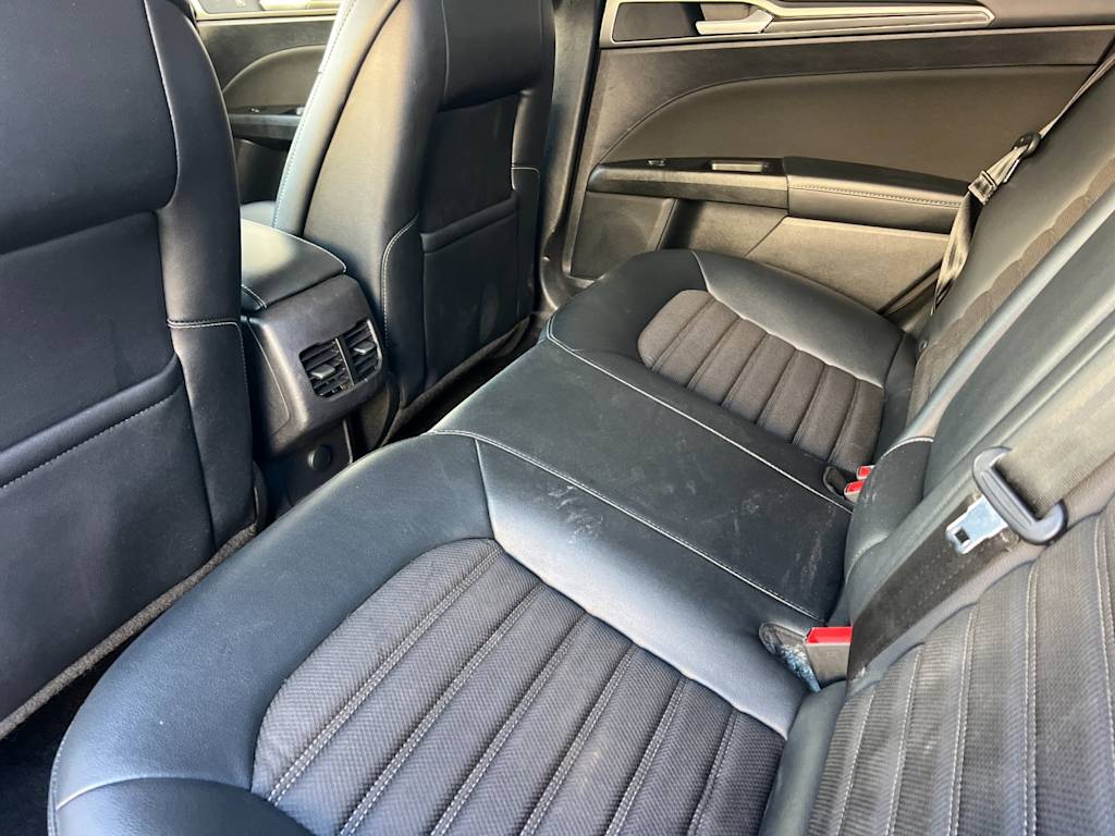 Thumbnail: 2017 Ford Fusion - 11