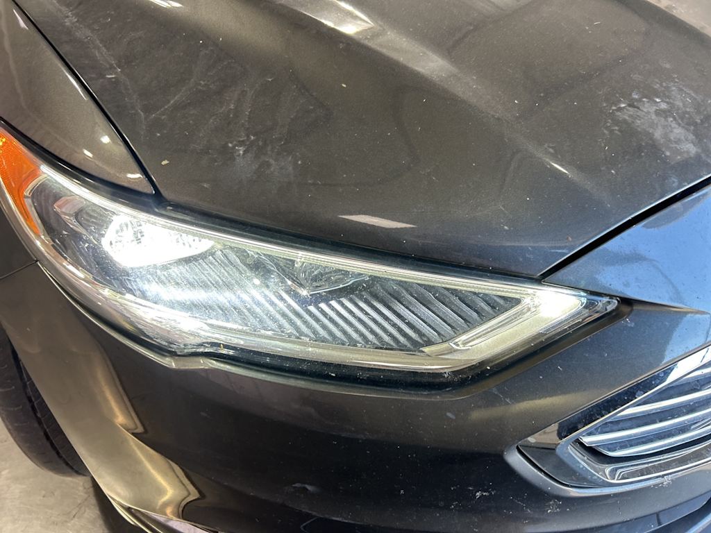 Thumbnail: 2017 Ford Fusion - 15