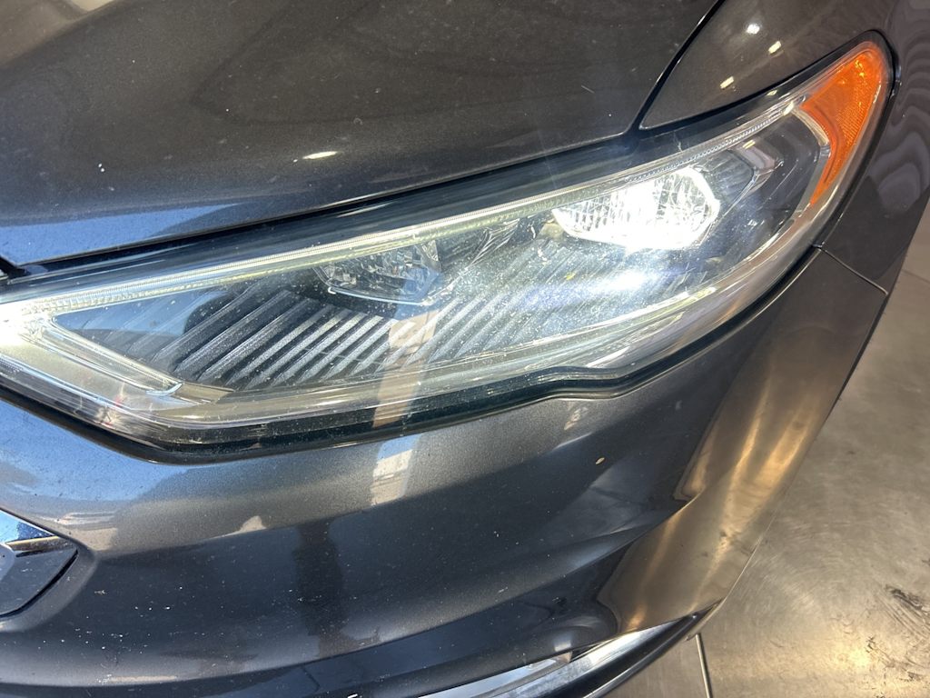 Thumbnail: 2017 Ford Fusion - 14