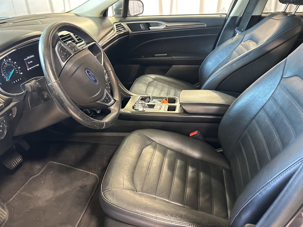 Thumbnail: 2017 Ford Fusion - 8