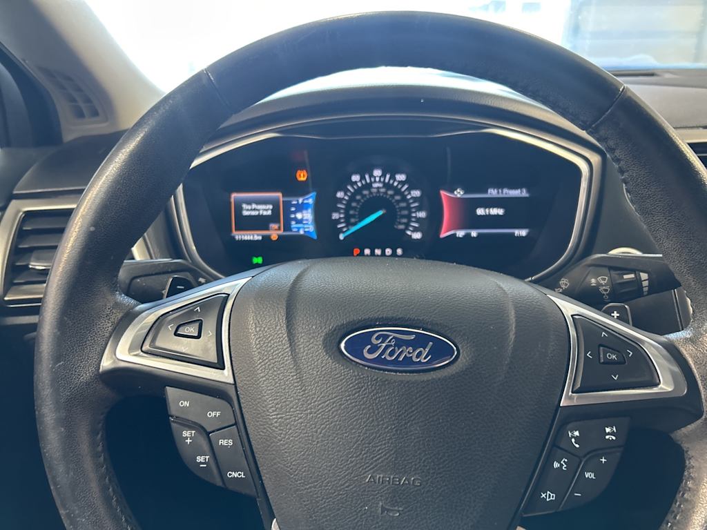 Thumbnail: 2017 Ford Fusion - 31