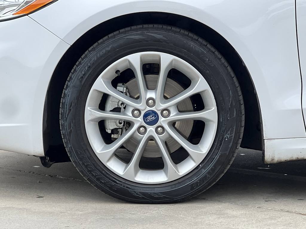 Thumbnail: 2020 Ford Fusion - 8