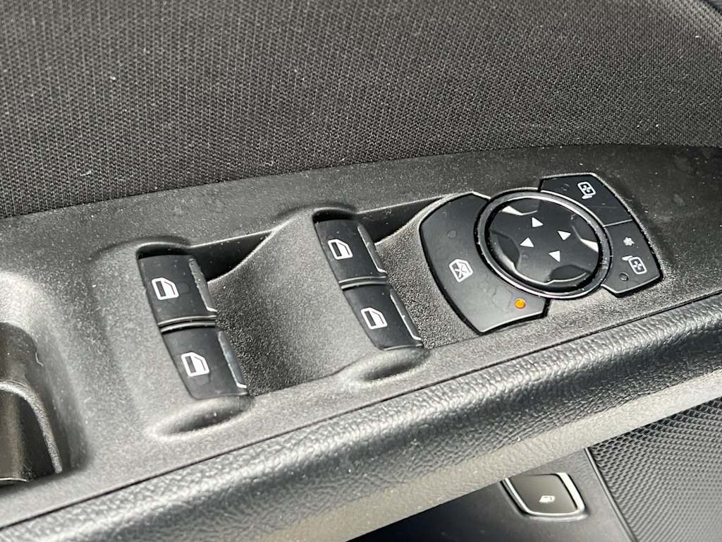 Thumbnail: 2020 Ford Fusion - 23