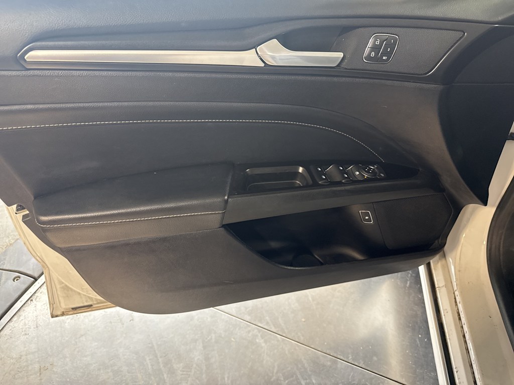 Thumbnail: 2019 Ford Fusion - 21