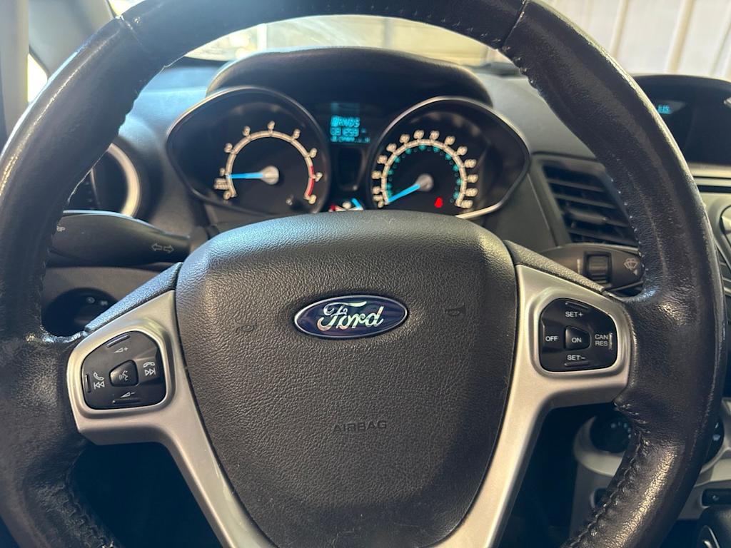 Thumbnail: 2016 Ford Fiesta - 23