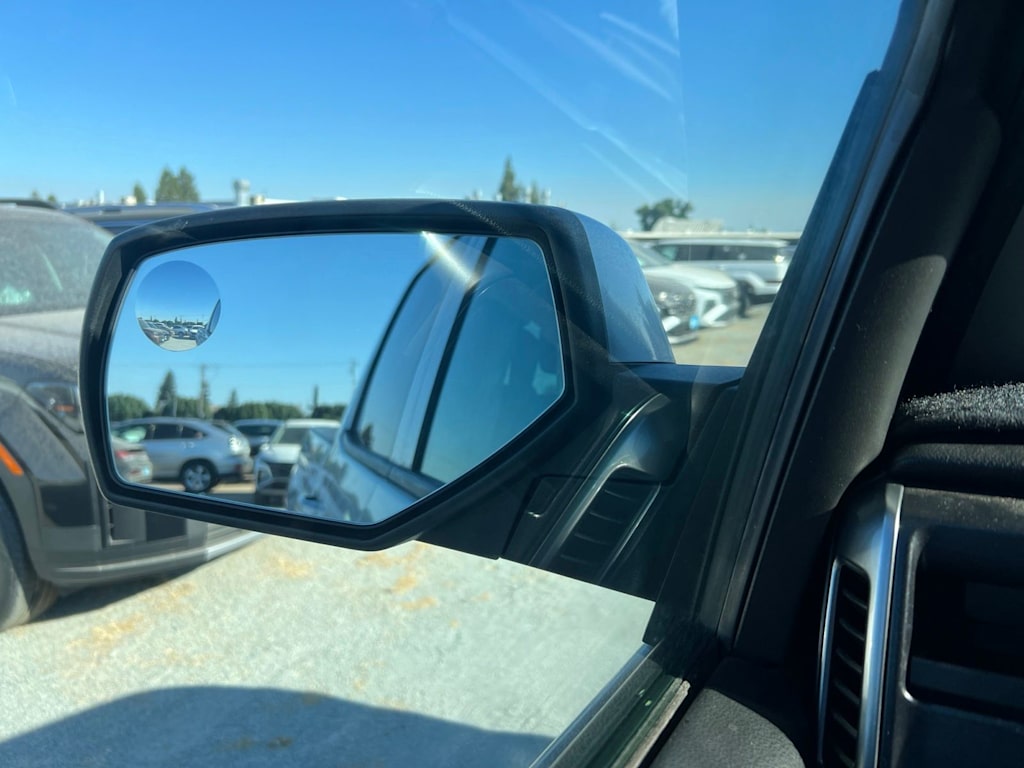 Thumbnail: 2018 Chevrolet Silverado 1500 - 24