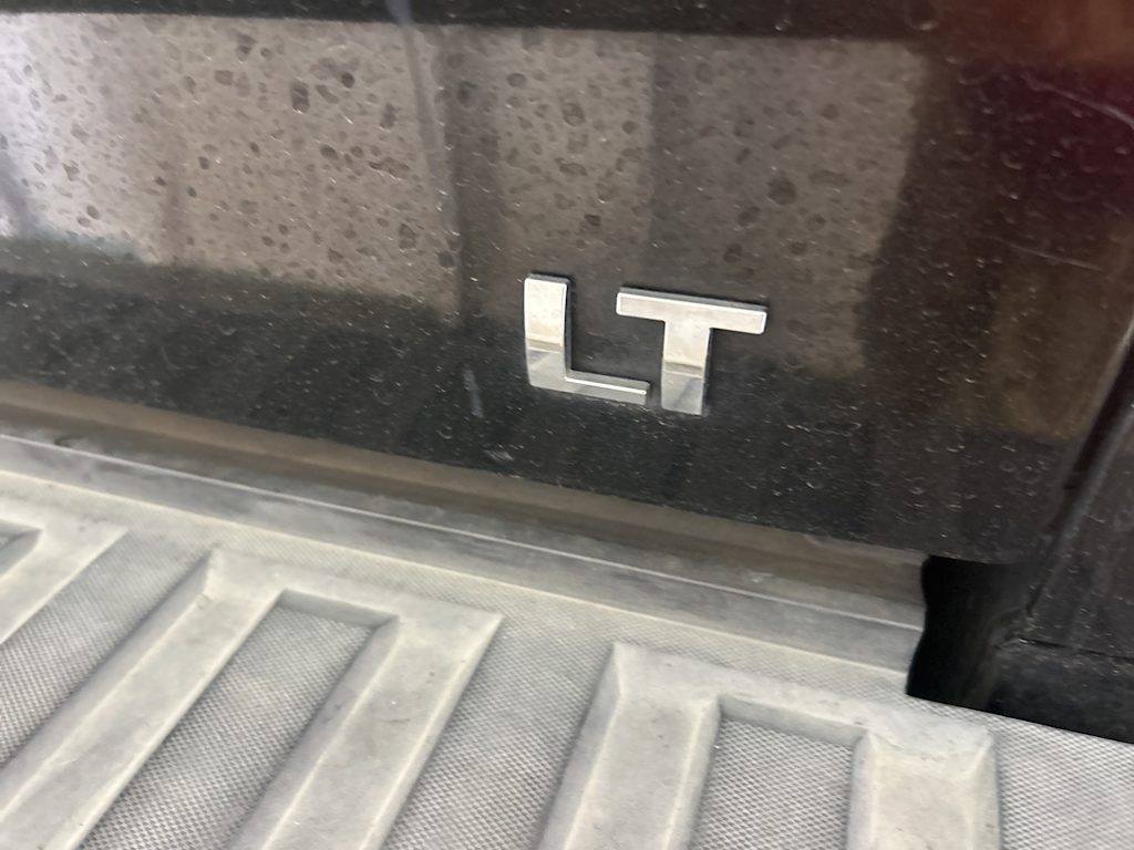 Thumbnail: 2018 Chevrolet Silverado 1500 - 19