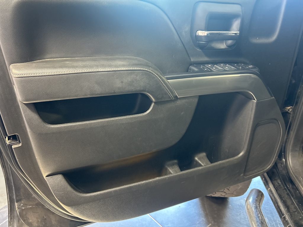 Thumbnail: 2018 Chevrolet Silverado 1500 - 28