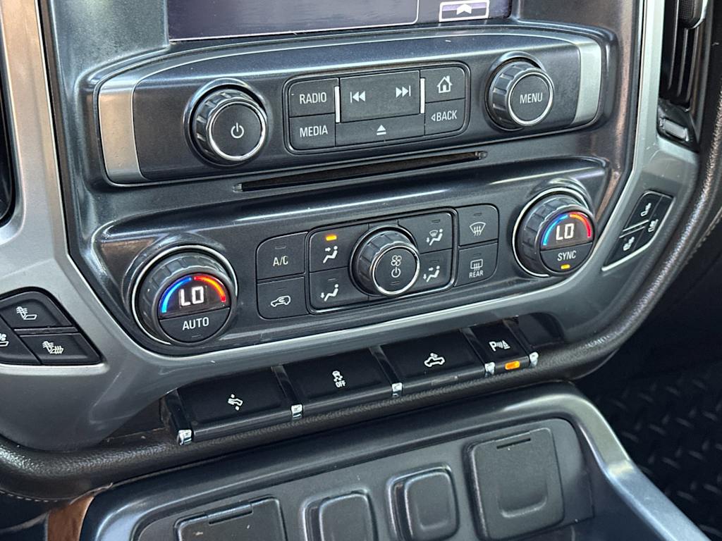 Thumbnail: 2016 Chevrolet Silverado 1500 - 25
