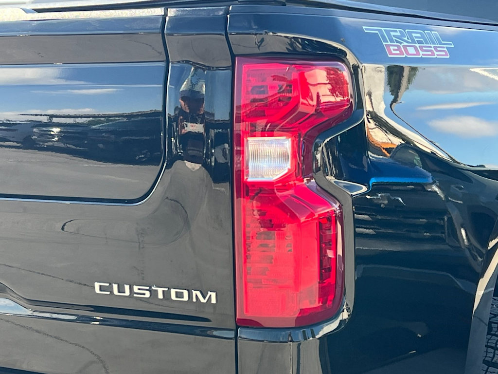 Thumbnail: 2024 Chevrolet Silverado 1500 - 28