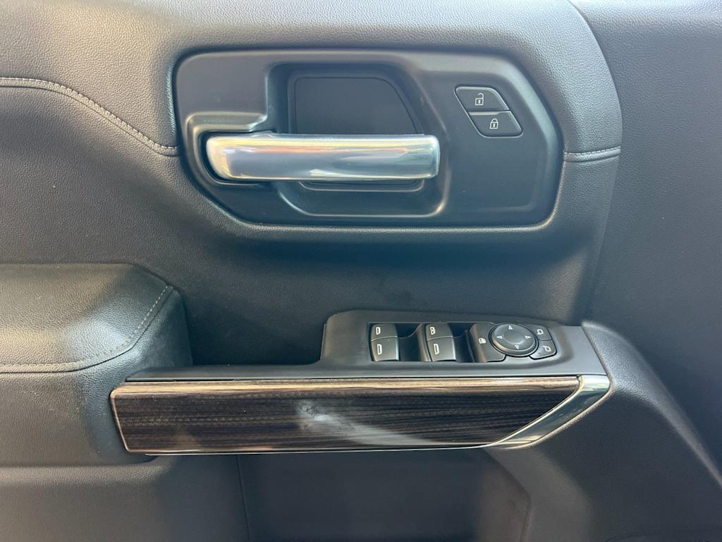 Thumbnail: 2021 Chevrolet Silverado 1500 - 21