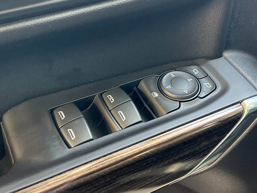 Thumbnail: 2021 Chevrolet Silverado 1500 - 22
