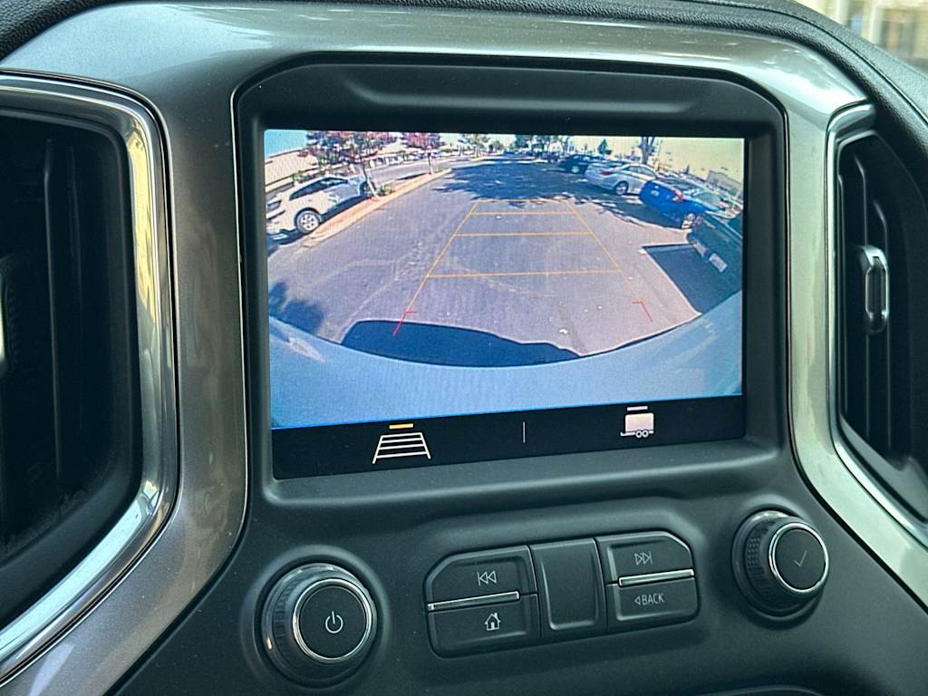 Thumbnail: 2020 Chevrolet Silverado 1500 - 23