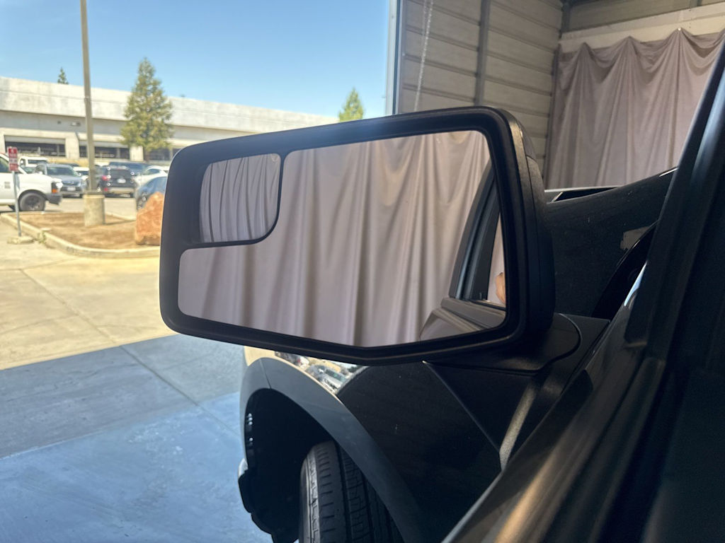 Thumbnail: 2021 Chevrolet Silverado 1500 - 21