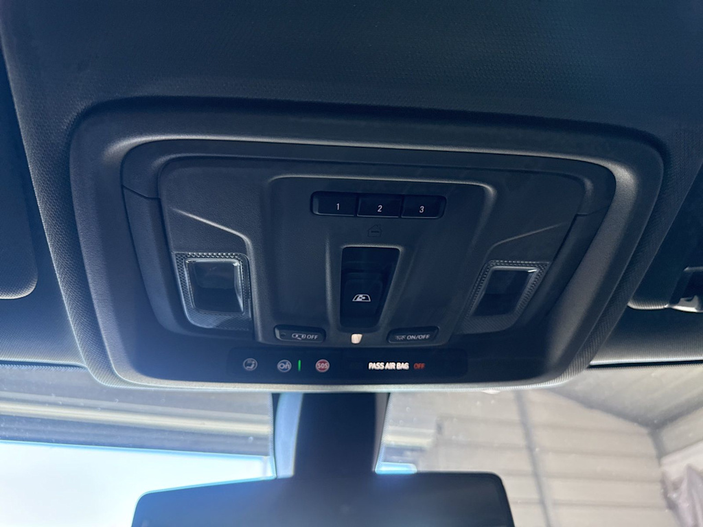 Thumbnail: 2021 Chevrolet Silverado 1500 - 24