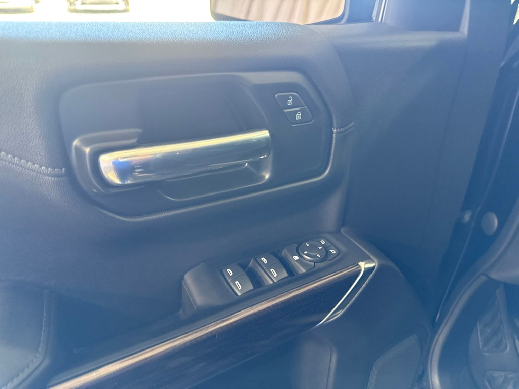Thumbnail: 2021 Chevrolet Silverado 1500 - 21
