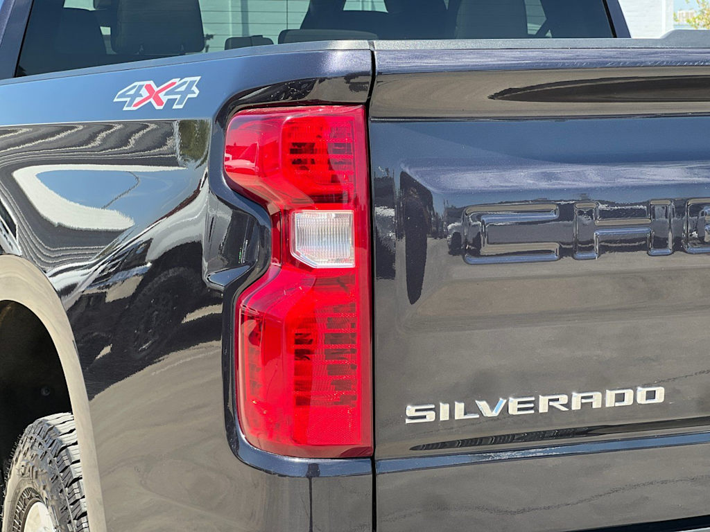 Thumbnail: 2023 Chevrolet Silverado 1500 - 29