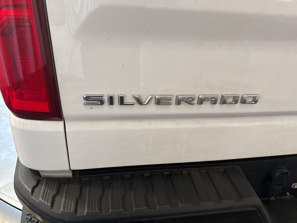 Thumbnail: 2023 Chevrolet Silverado 1500 - 18