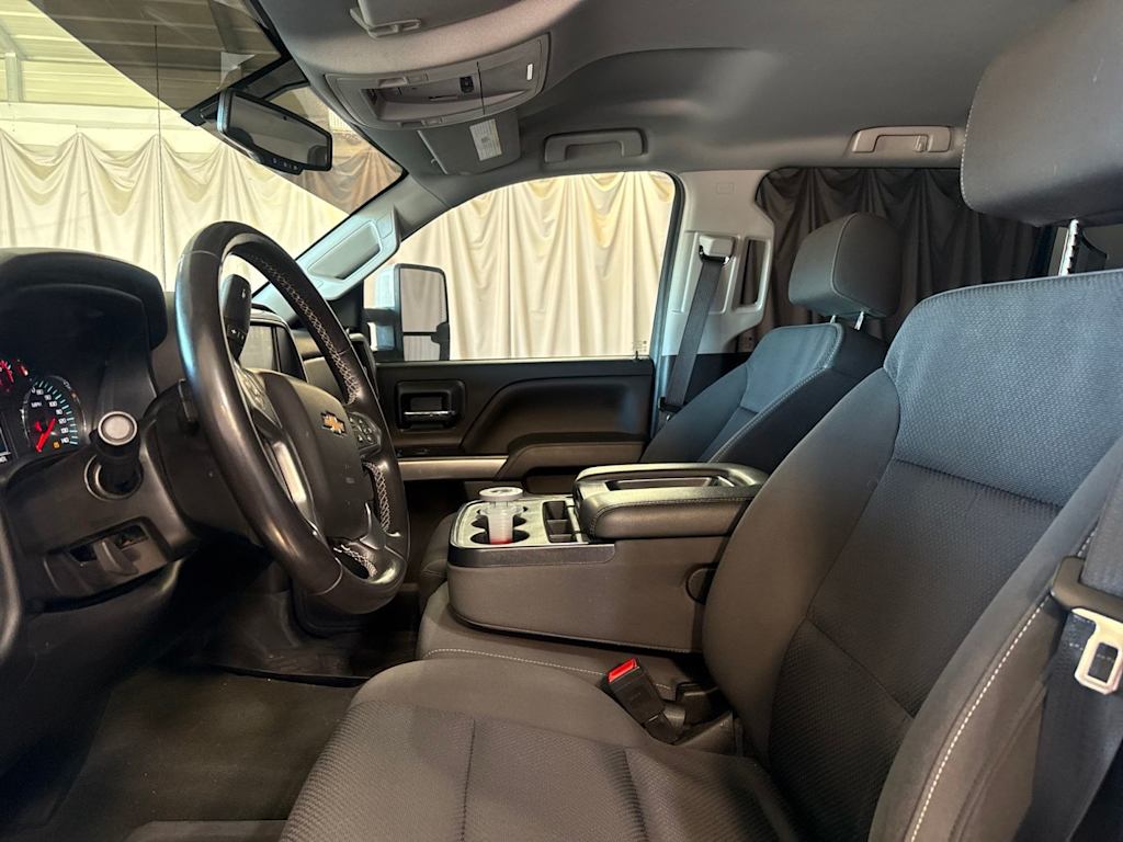 Thumbnail: 2018 Chevrolet Silverado 1500 - 8