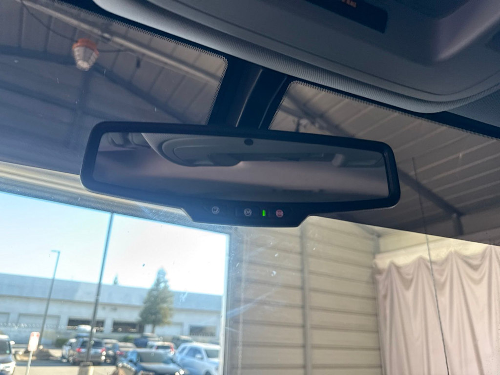 Thumbnail: 2018 Chevrolet Silverado 1500 - 23