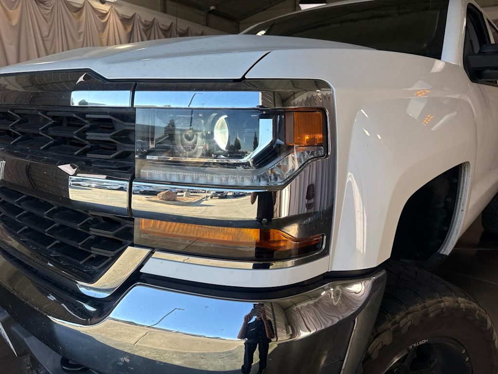 Thumbnail: 2018 Chevrolet Silverado 1500 - 10