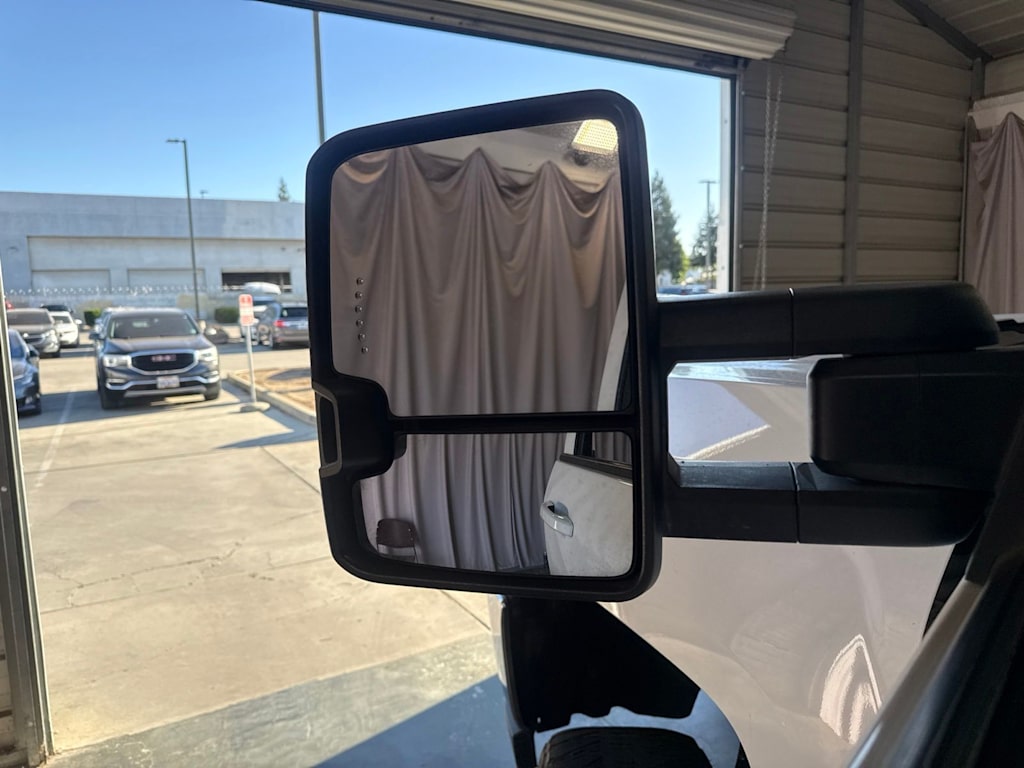 Thumbnail: 2018 Chevrolet Silverado 1500 - 19