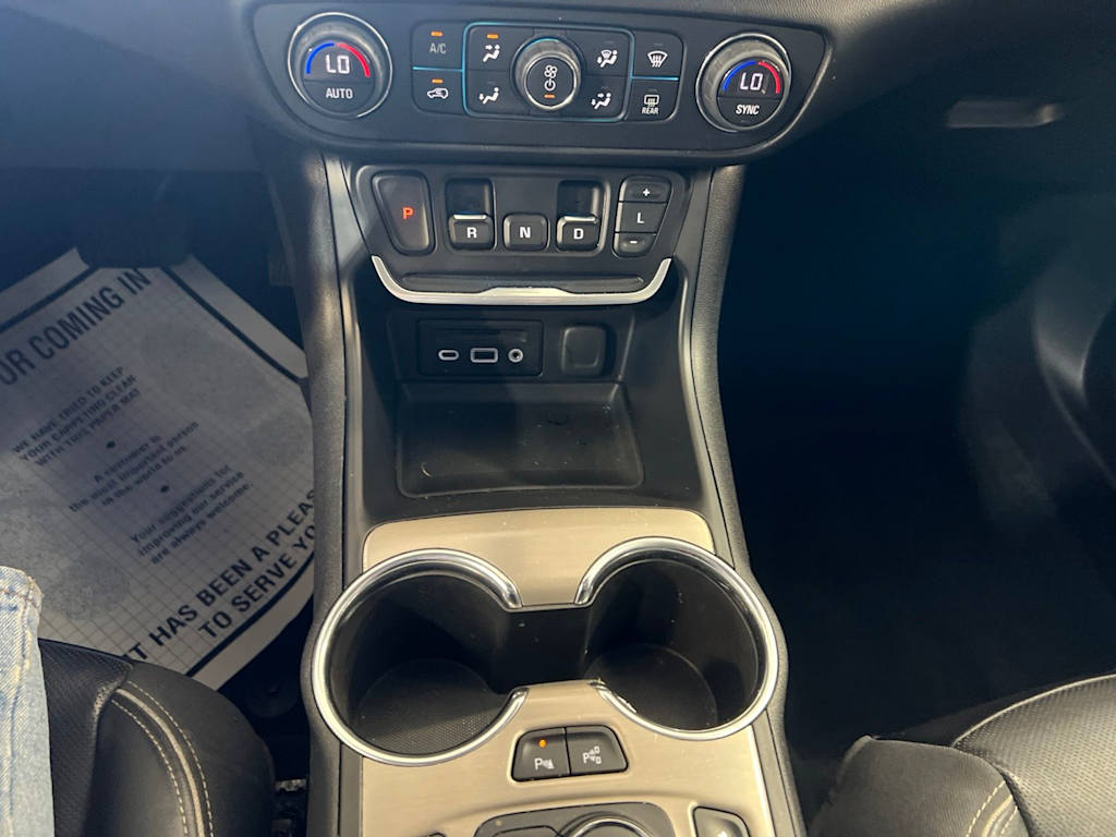 Thumbnail: 2018 GMC Terrain - 25