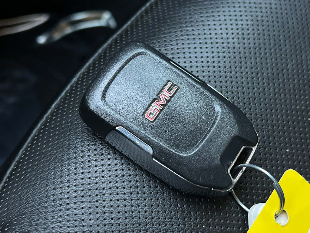 Thumbnail: 2018 GMC Terrain - 16
