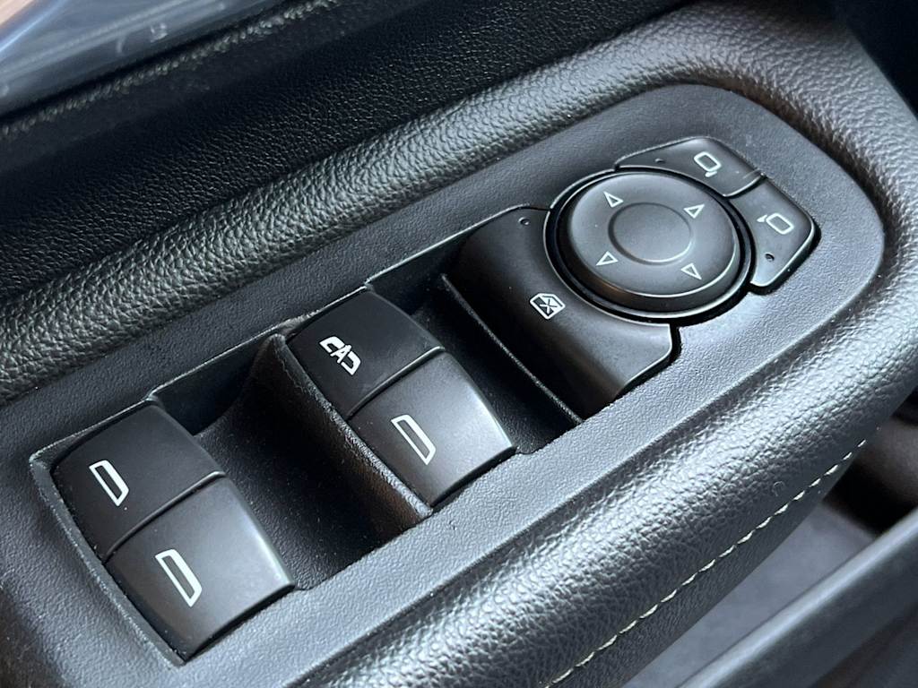 Thumbnail: 2018 GMC Terrain - 22