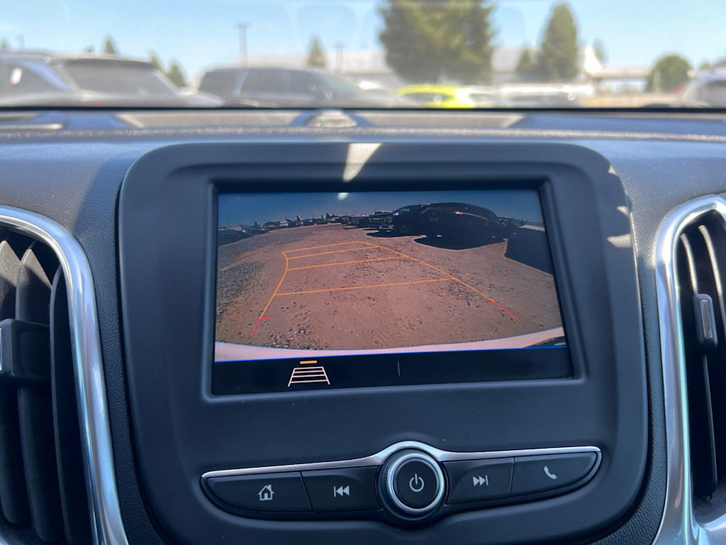 Thumbnail: 2021 Chevrolet Equinox - 25