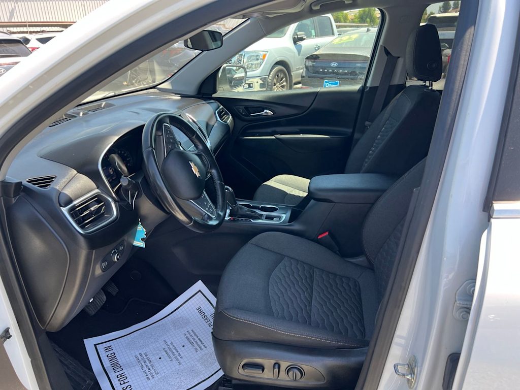 Thumbnail: 2021 Chevrolet Equinox - 9