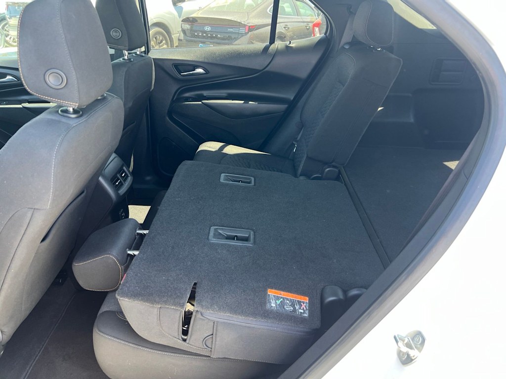 Thumbnail: 2021 Chevrolet Equinox - 21