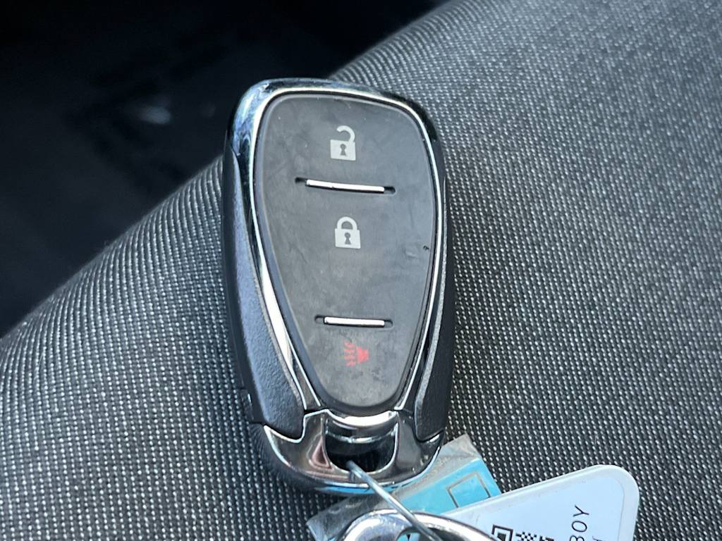 Thumbnail: 2021 Chevrolet Equinox - 16