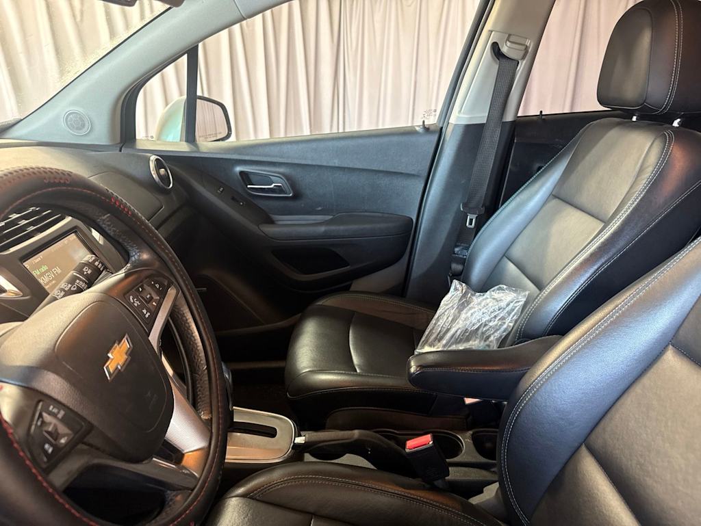 Thumbnail: 2015 Chevrolet Trax - 7