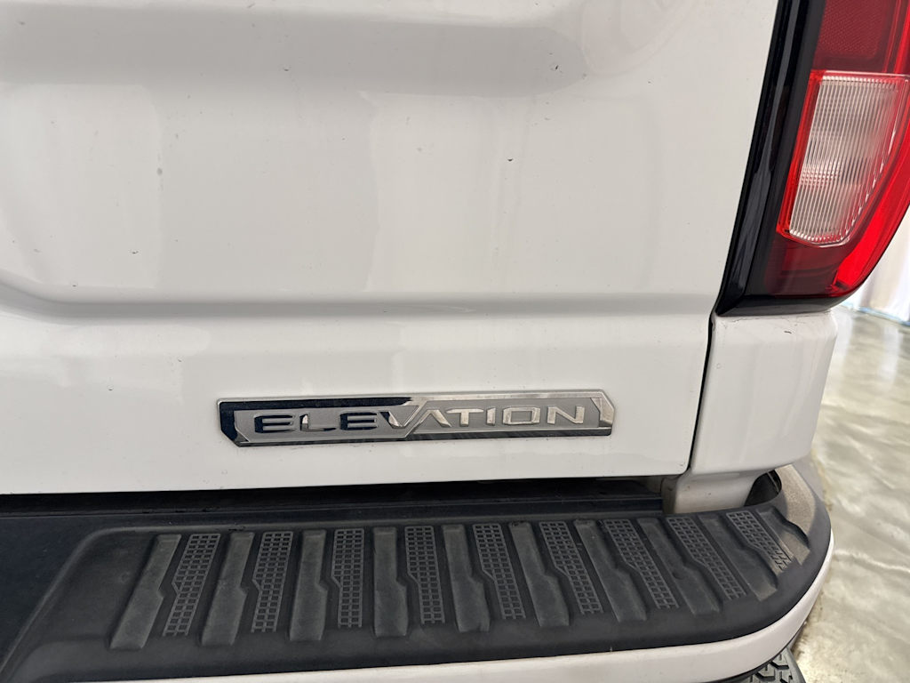 Thumbnail: 2022 GMC Sierra 1500 - 18