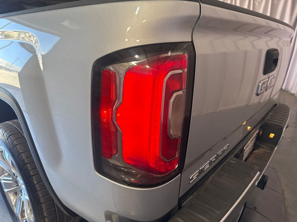Thumbnail: 2016 GMC Sierra 1500 - 19