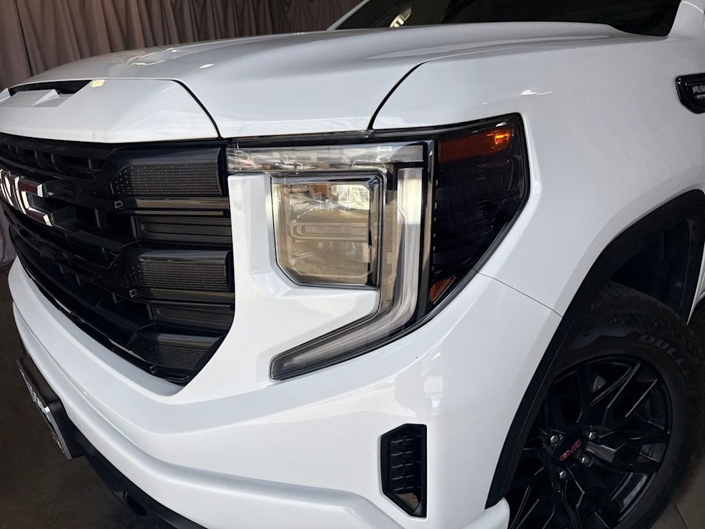 Thumbnail: 2024 GMC Sierra 1500 - 17