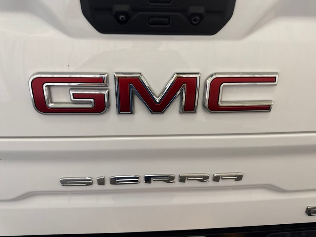 Thumbnail: 2024 GMC Sierra 1500 - 21