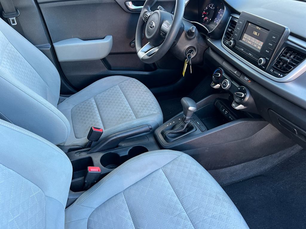 2018 Kia Rio S 10