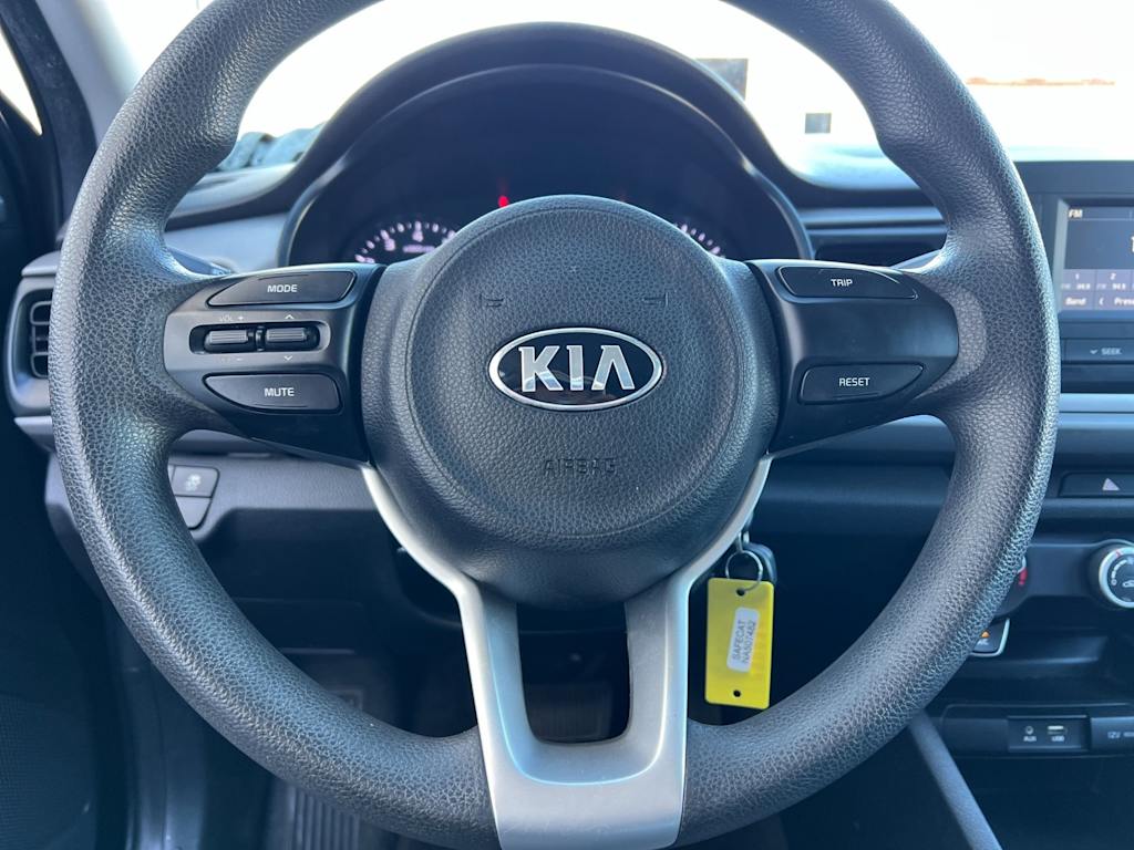 2018 Kia Rio S 14